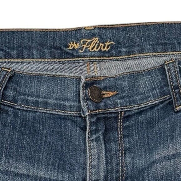 Old Navy Bootcut Jeans 12 - Picture 7 of 7